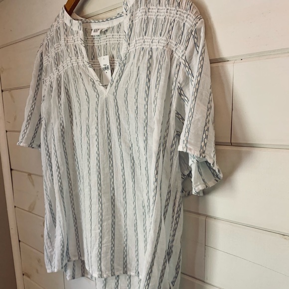 GAP Flutter Top - Picture 4 of 6